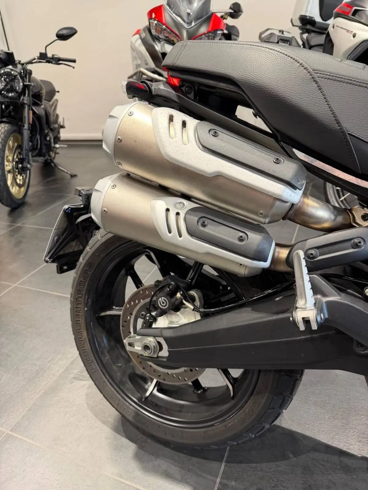 Ducati Scrambler 1100 Dark Pro (2020 - 24) (10)