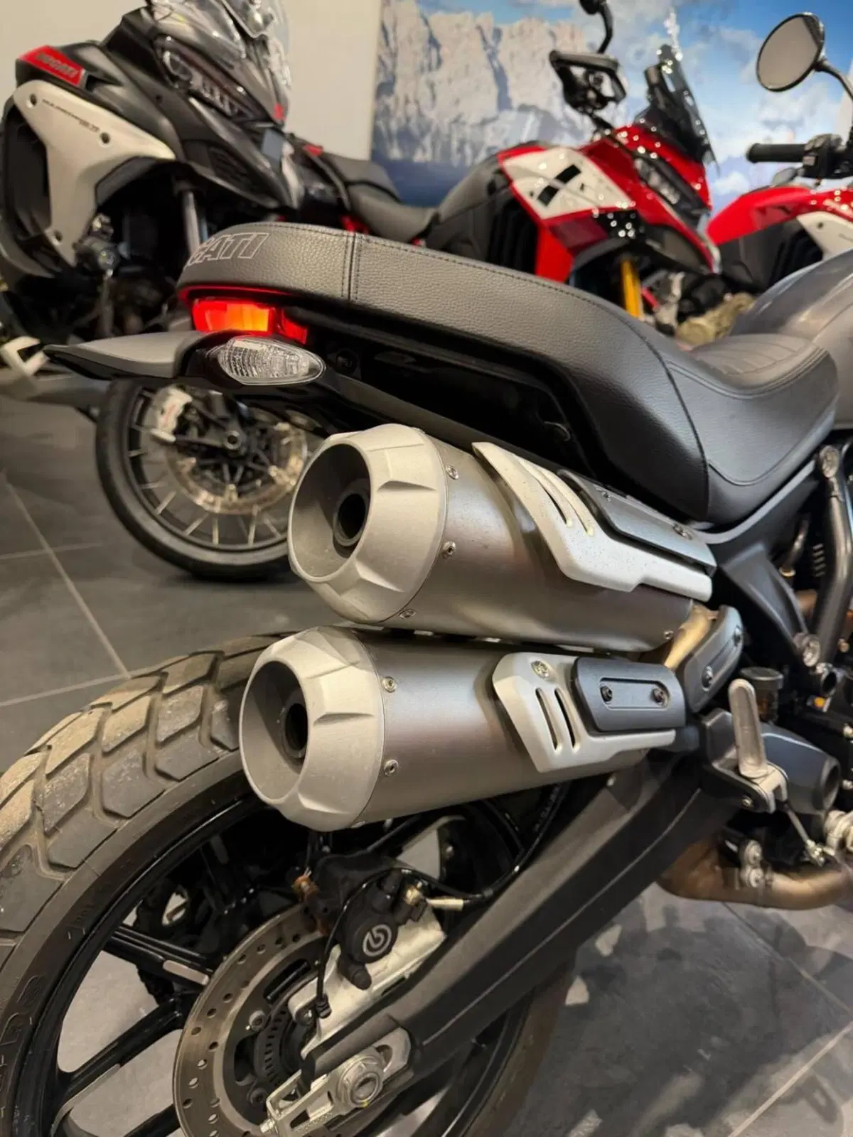 Ducati Scrambler 1100 Dark Pro (2020 - 24) (11)