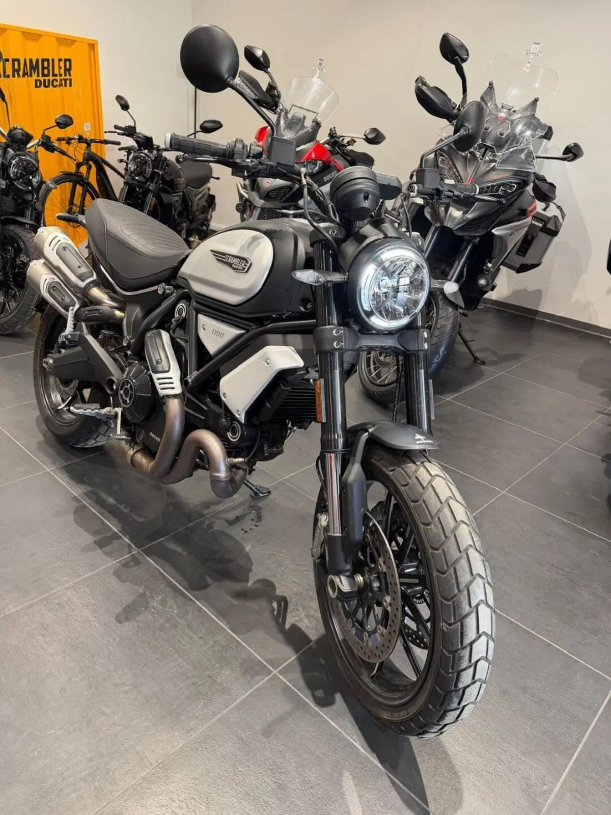 Ducati Scrambler 1100 Dark Pro (2020 - 24) (5)