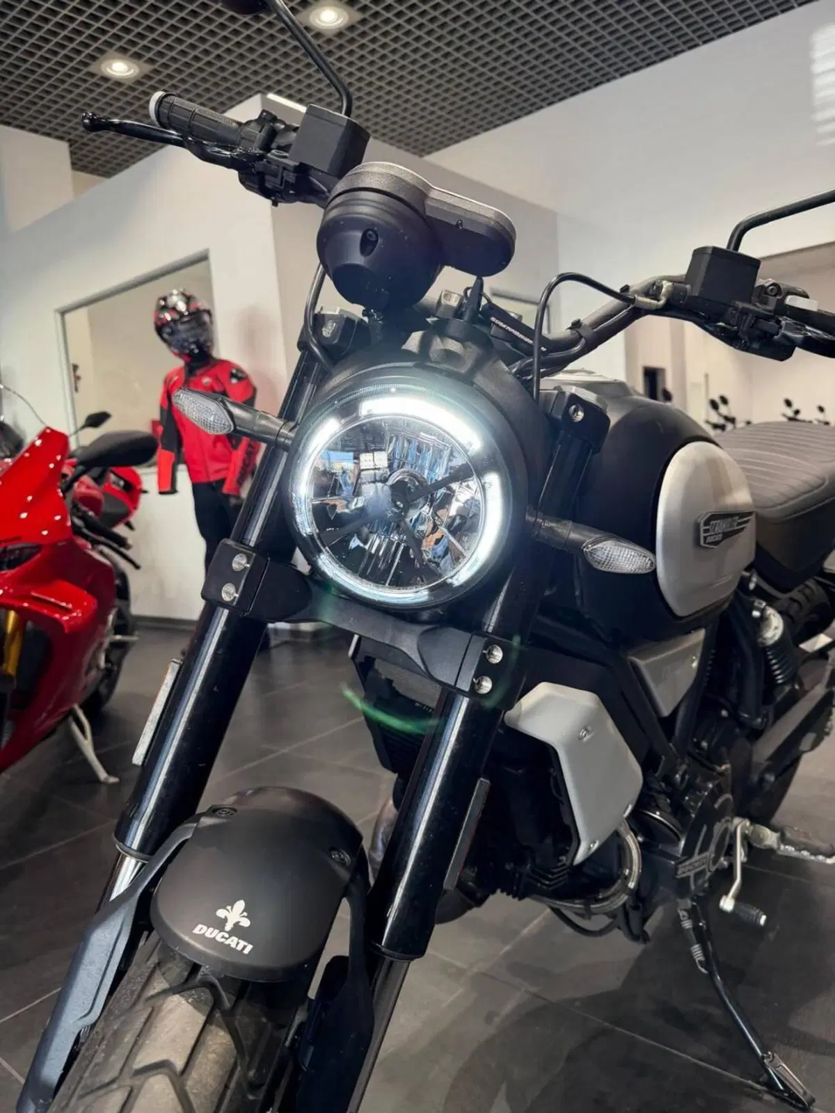 Ducati Scrambler 1100 Dark Pro (2020 - 24) (8)