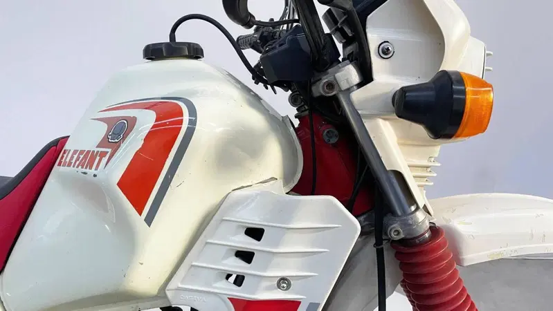 Cagiva ELEFANT 125 (10)