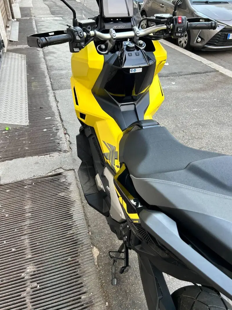 Honda X-ADV 750 (2025 - 26) (4)