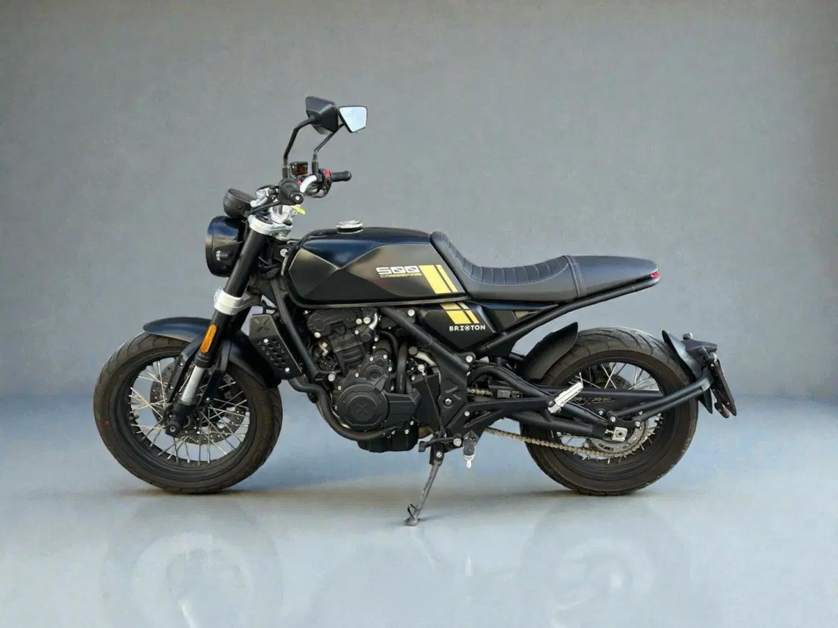 Brixton Motorcycles Crossfire 500 X (2021 - 26) (3)