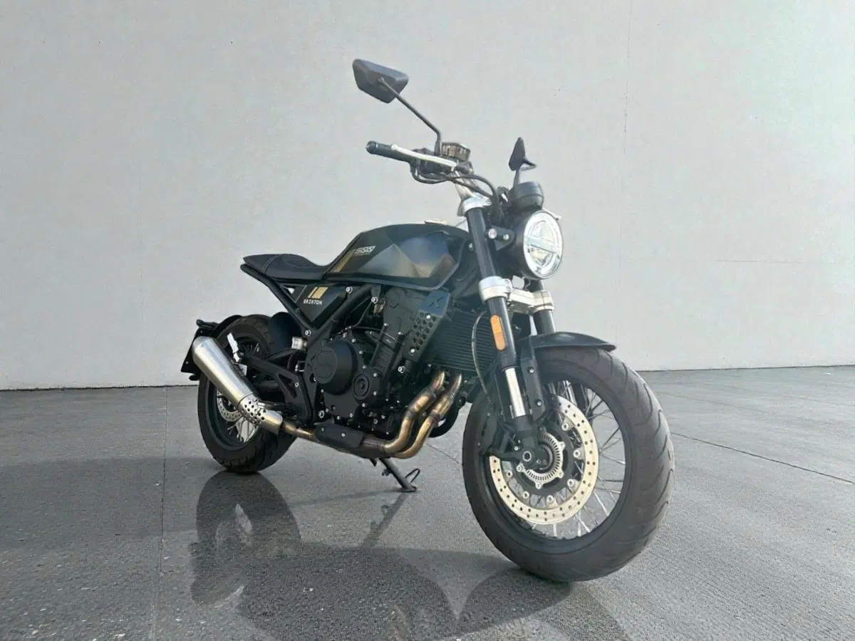 Brixton Motorcycles Crossfire 500 X (2021 - 26) (4)