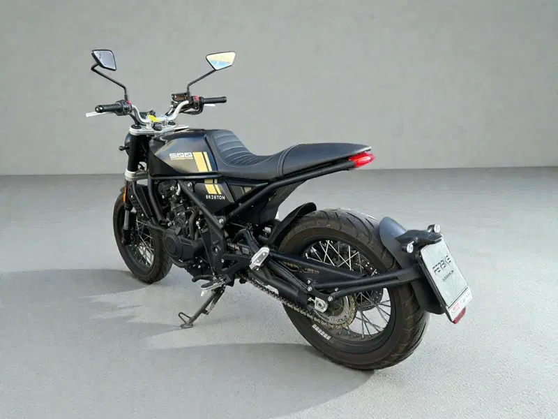 Brixton Motorcycles Crossfire 500 X (2021 - 26) (5)