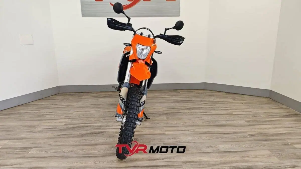 KTM 690 Enduro R (2022 - 25) (3)