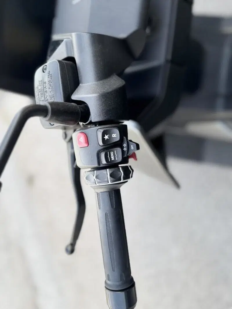 Bmw CE 04 (2021 - 25) (6)