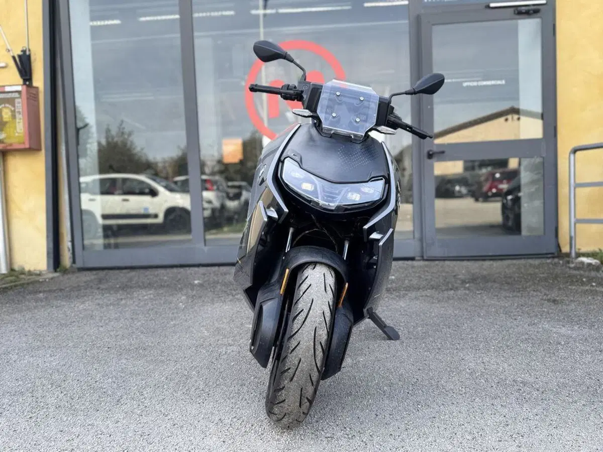 Bmw CE 04 (2021 - 25) (3)
