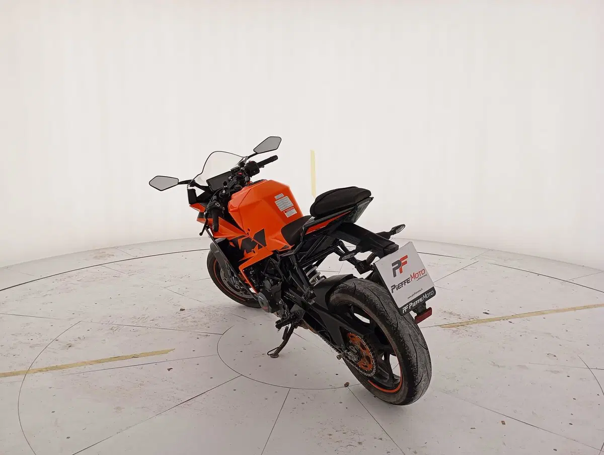 KTM RC 390 (2022 - 26) (7)