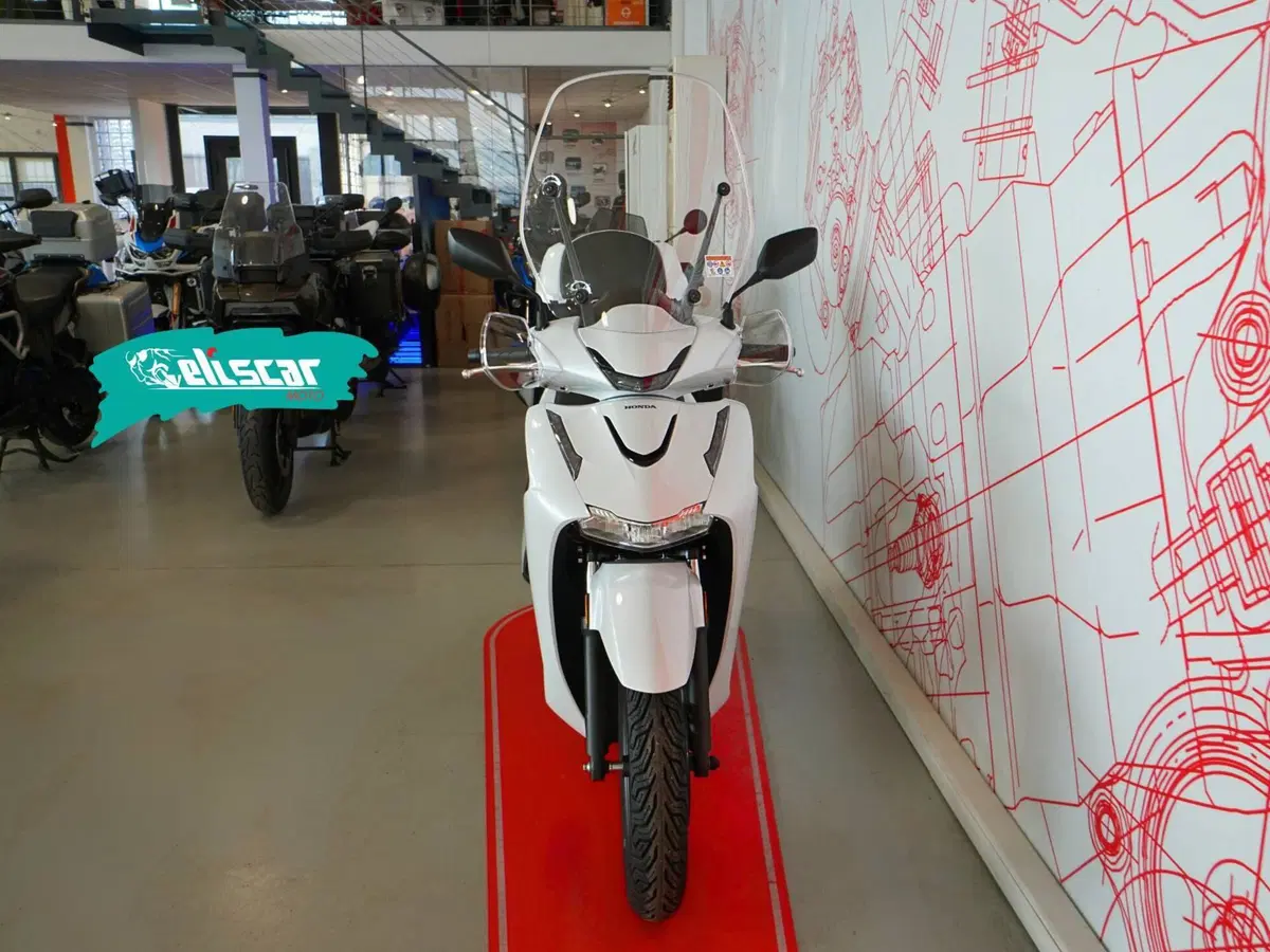 Honda SH 125 (2026) (3)