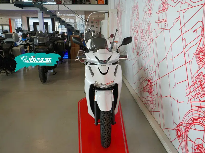 Honda SH 125 (2026) (3)