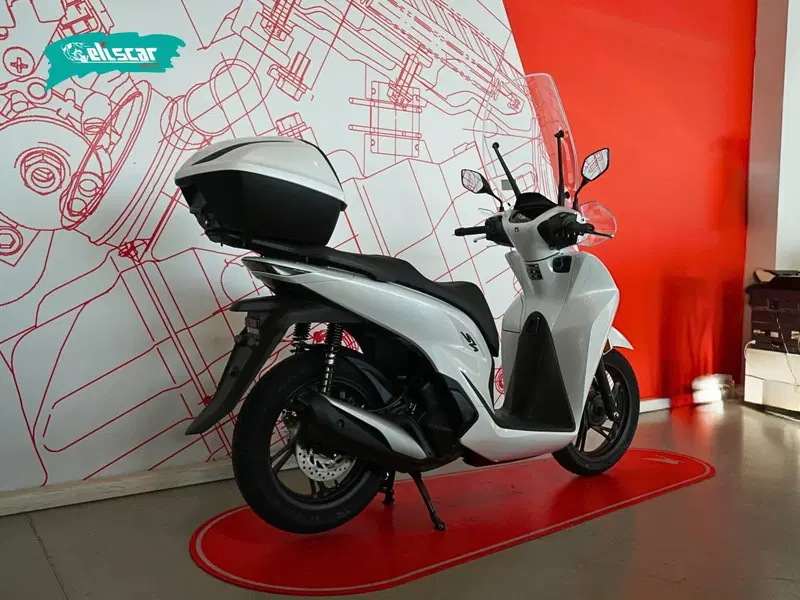 Honda SH 125 (2026) (4)