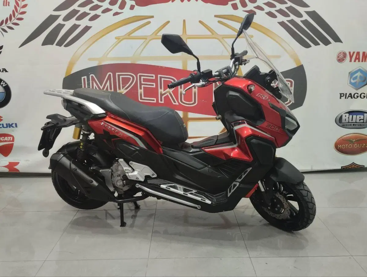 Kl Brera X 300 (2022 - 24) (2)