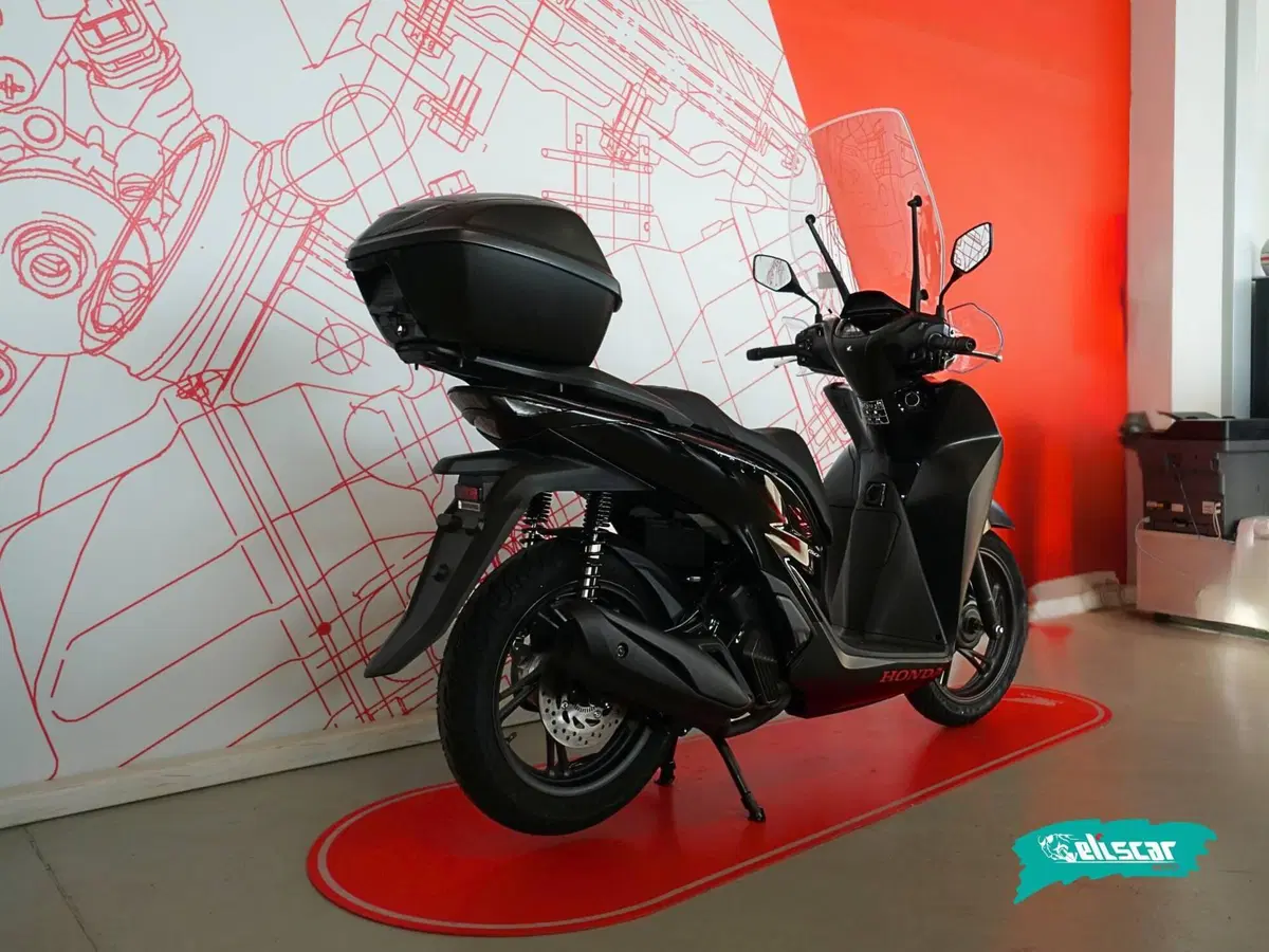 Honda SH 150 Sport (2026) (3)