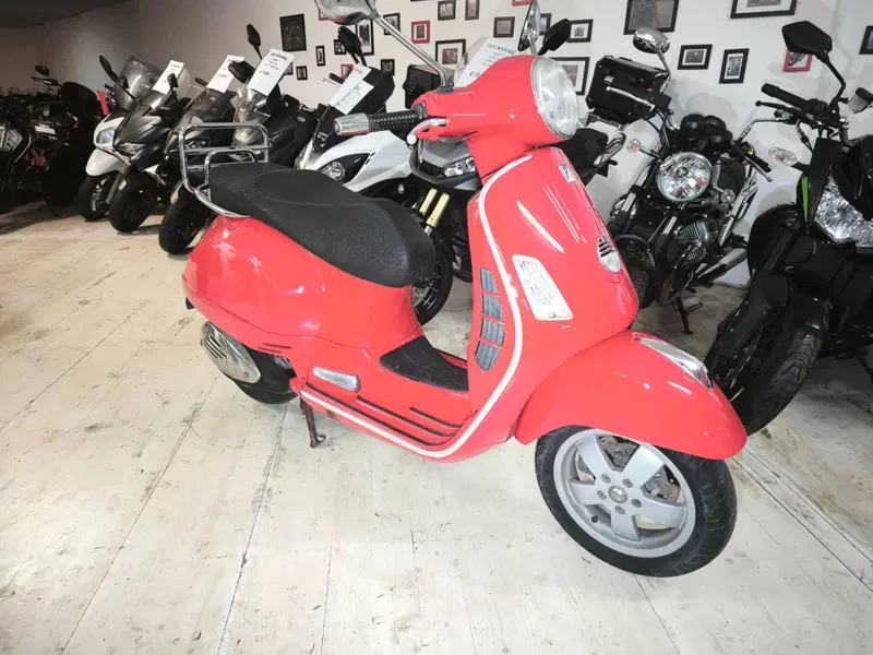 Vespa GTS 250 i.e. (3)