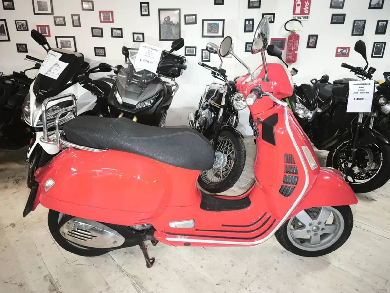 Vespa GTS 250 i.e. (4)