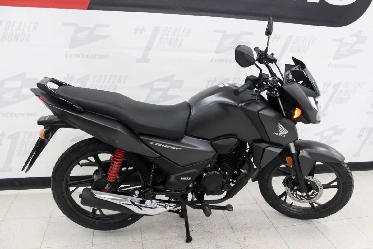 Honda CB 125 F (2026) (2)