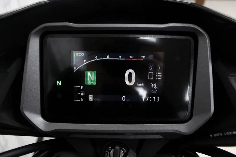 Honda CB 125 F (2026) (6)