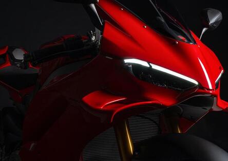 Ducati Panigale V4 nell'Olimpo del design: arriva anche il Good Design Award 2025