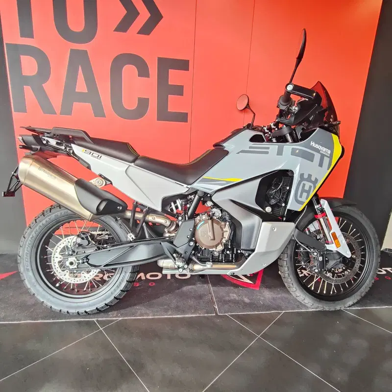 Husqvarna Norden 901 (2022 - 26)