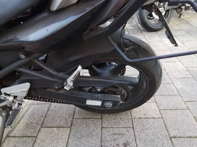 Yamaha FZ6 (2004 - 07) (11)