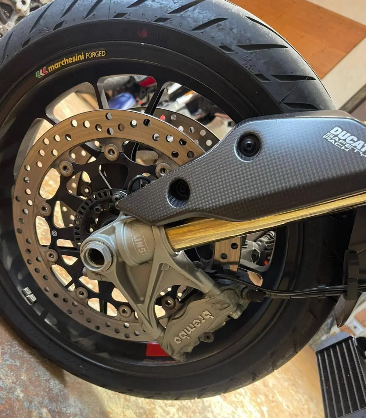 Ducati Hypermotard 950 SP (2022 - 25) (10)
