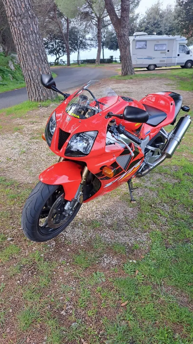 Honda VTR 1000 SP-1 (2000 - 01) (5)