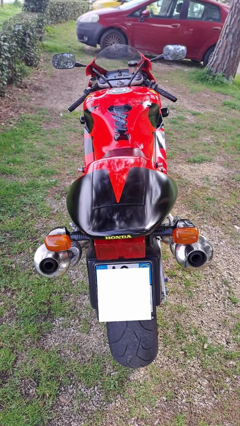 Honda VTR 1000 SP-1 (2000 - 01) (8)