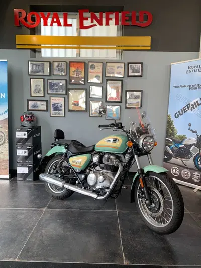 Royal Enfield Meteor 350 Aurora (2024 - 26) usata