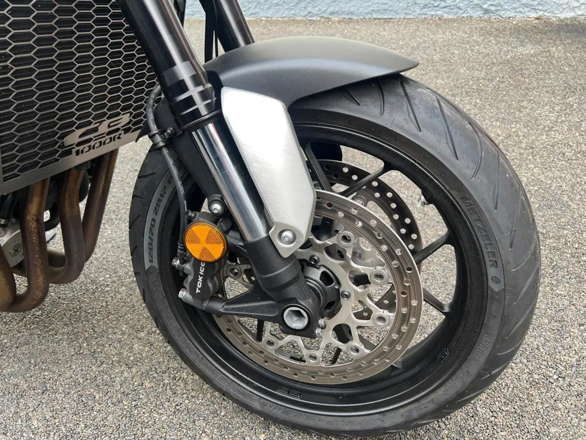Honda CB 1000 R (2021 - 25) (16)