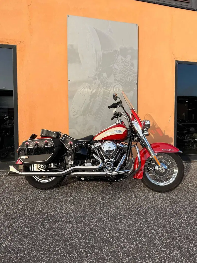 Harley-Davidson Hydra-Glide Revival (2024 - 25)