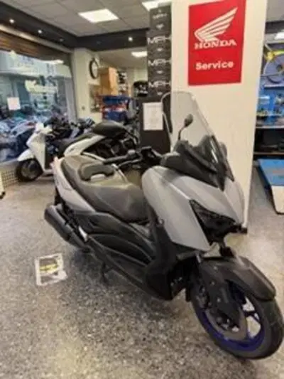 Yamaha X-Max 300 (2021 - 24) usata
