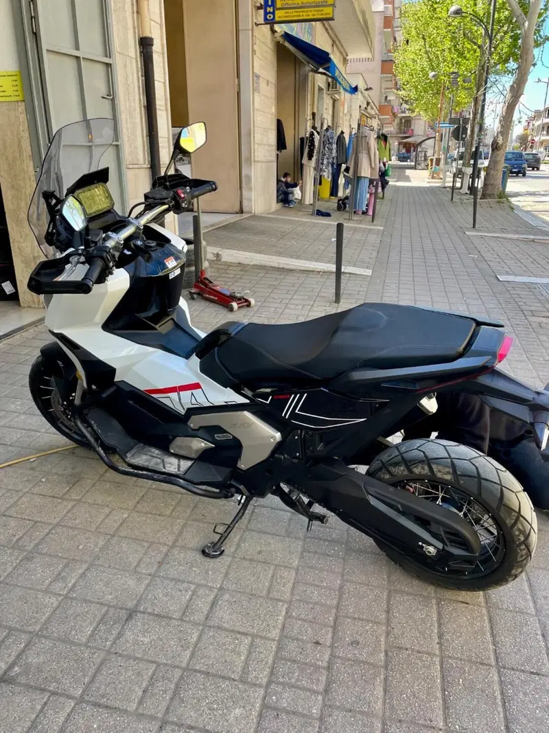 Honda X-ADV 750 DCT (2021 - 24) (4)