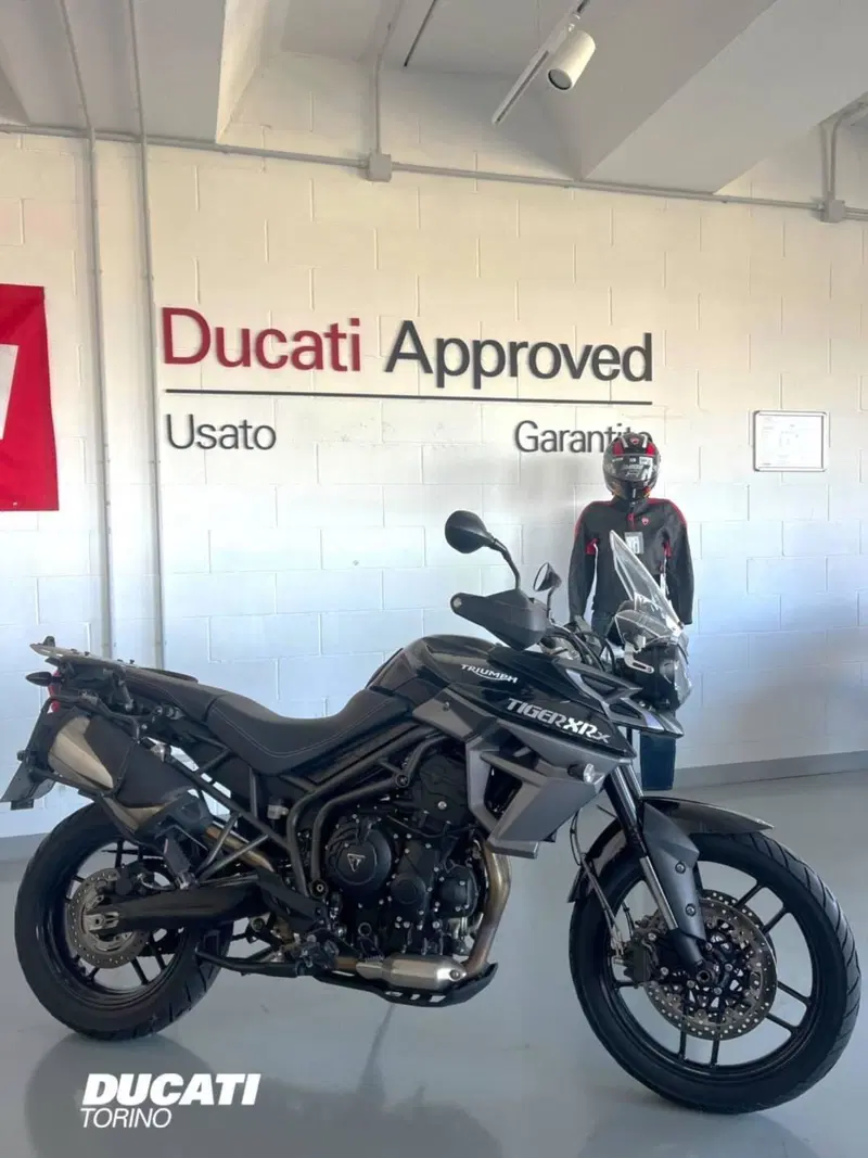 Triumph Tiger 800 XRx (2015 - 17) (2)
