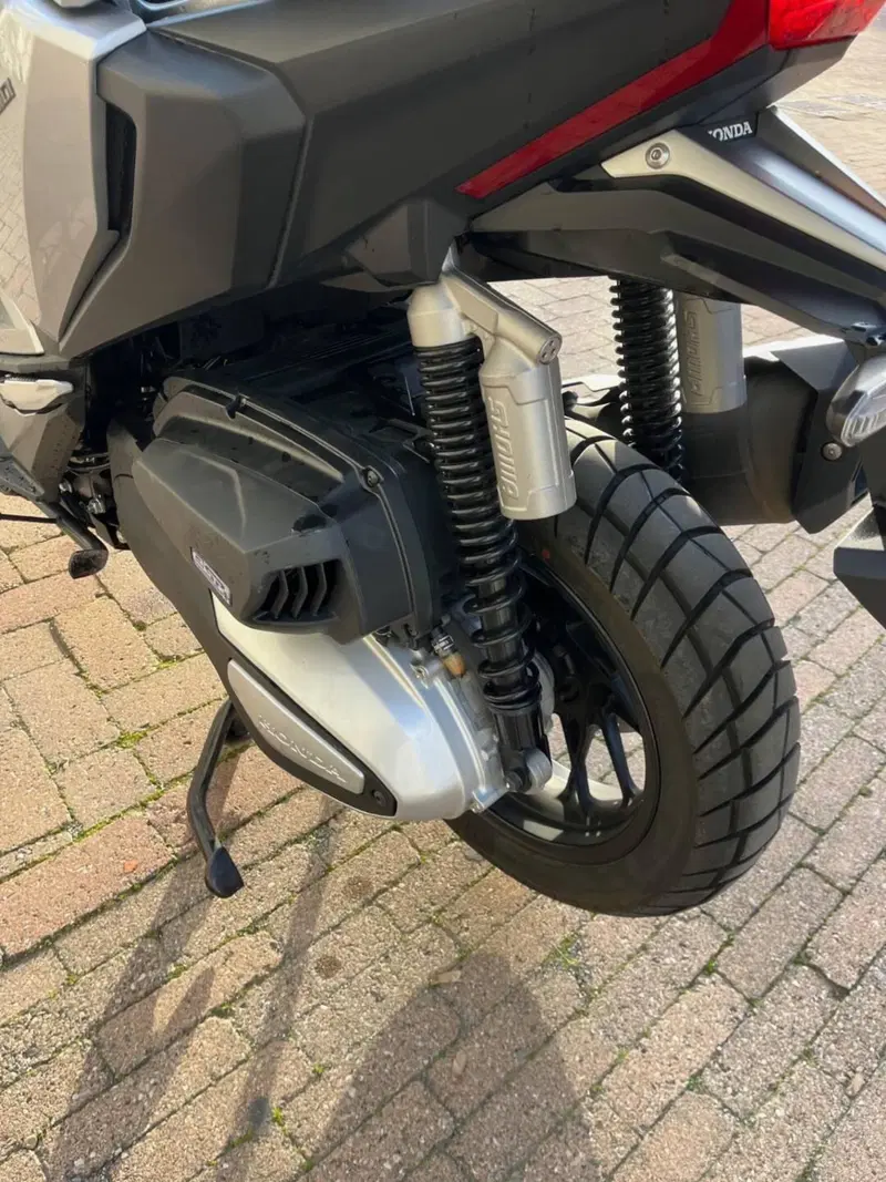 Honda ADV 350 (2022 - 24) (3)