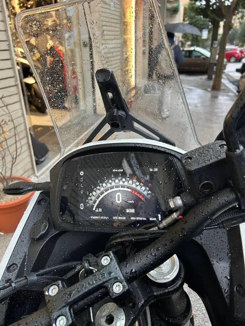 Moto Morini X-Cape 650 (2021 - 26) (4)