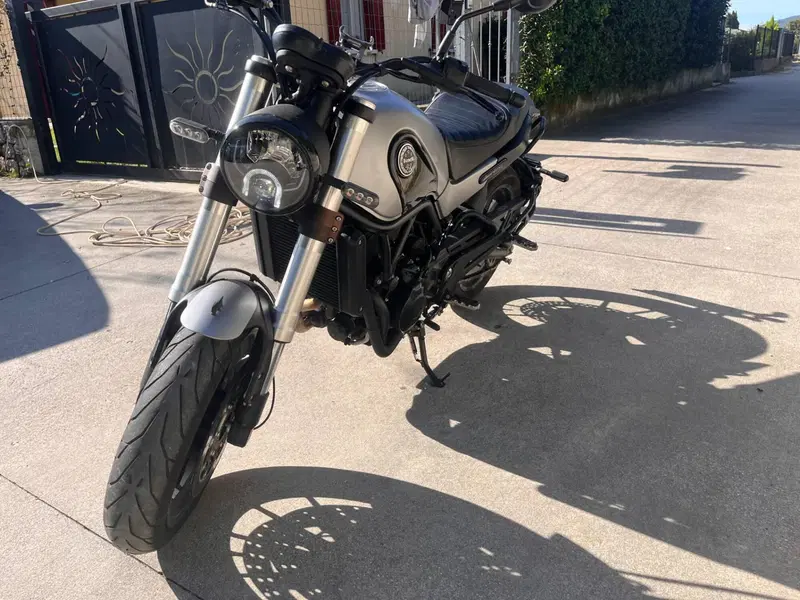Benelli Leoncino 500 (2021 - 25) (4)