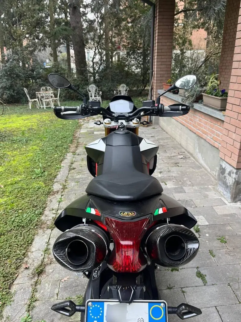 Aprilia Dorsoduro 900 (2017 - 20) (6)