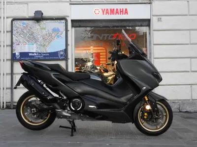 Yamaha T-Max 560 Tech Max (2020) usata