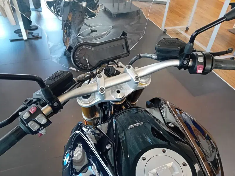 Bmw R 1200 R (2017 - 18) (7)