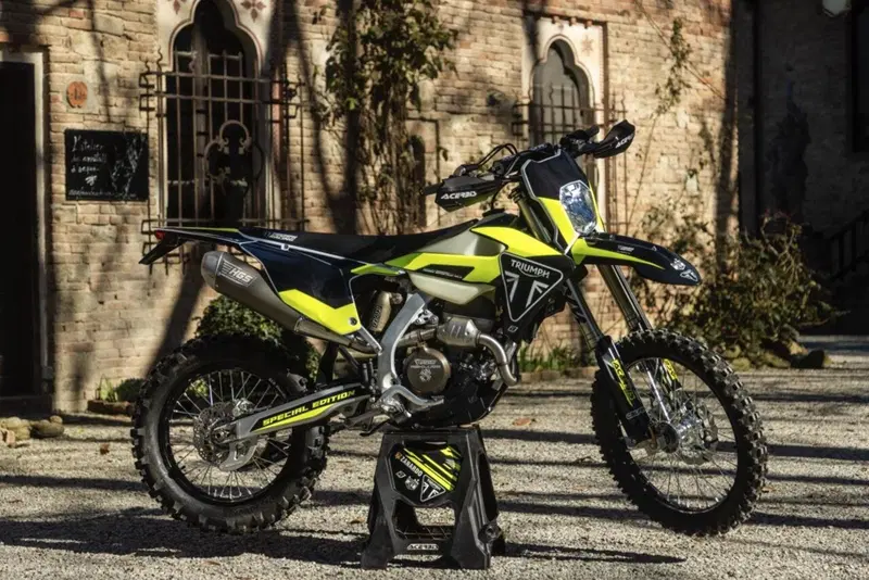 La Triumph TF 250-E Special Edition