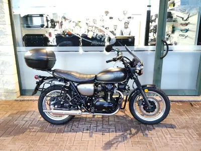 Kawasaki W 800 (2021 - 26) usata