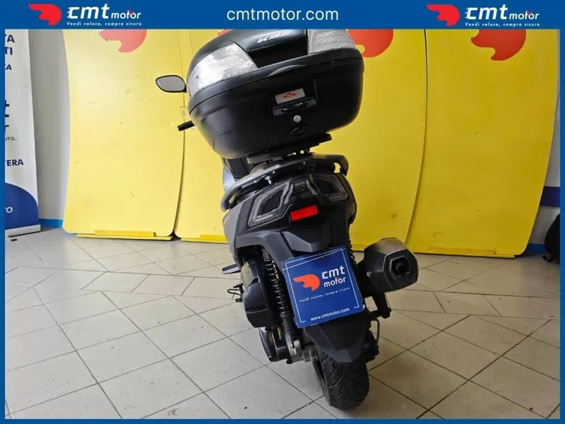 Kymco Agility 300i (2021 - 25) (3)