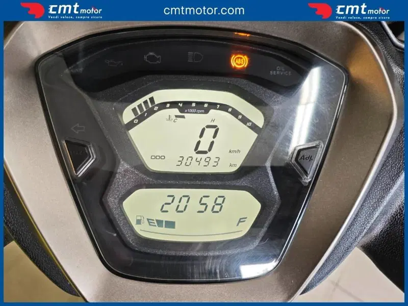 Kymco Agility 300i (2021 - 25) (5)