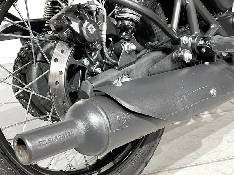 Royal Enfield Classic 350 (2021 - 26) (3)