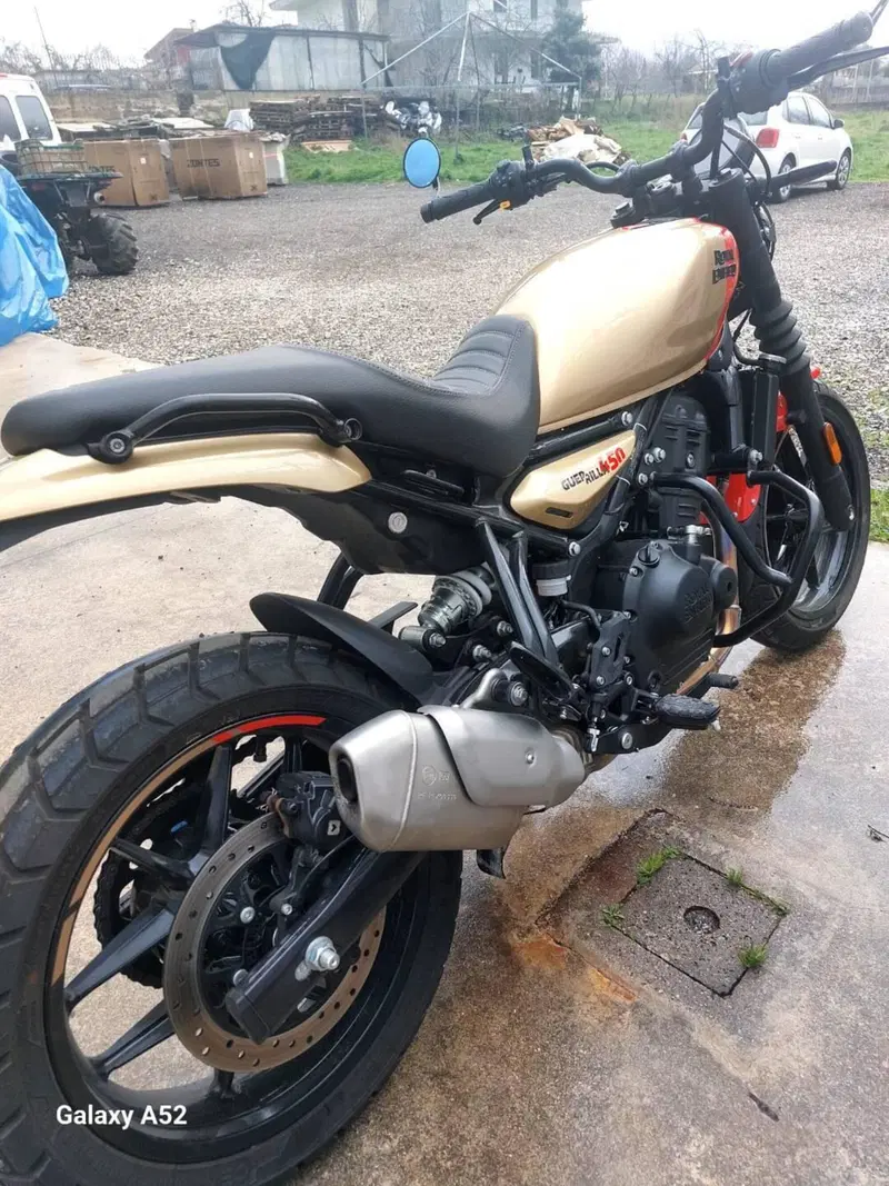 Royal Enfield Guerrilla 450 (2024 - 26) (3)