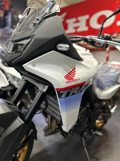 Honda Transalp XL750 (2025) nuova