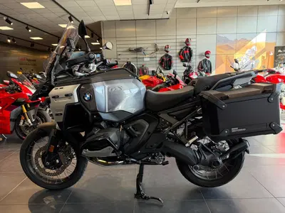 Bmw R 1300 GS Adventure Triple Black (2025 - 26) usata