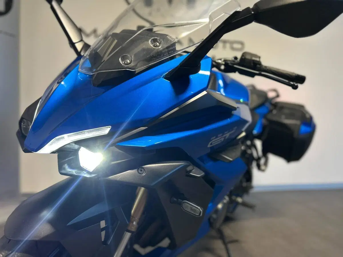Suzuki GSX-S1000GT (2022 - 24) (8)