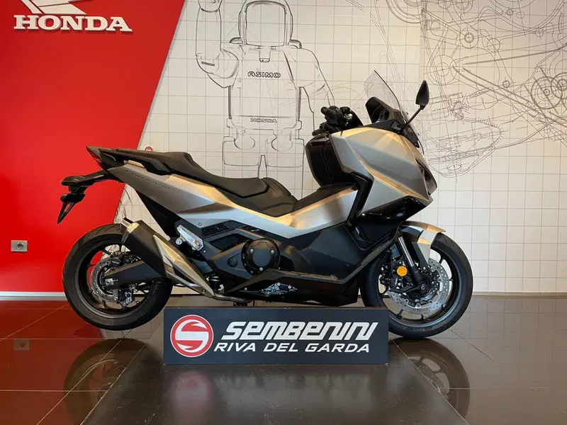 Honda Forza 750 (2025 - 26)